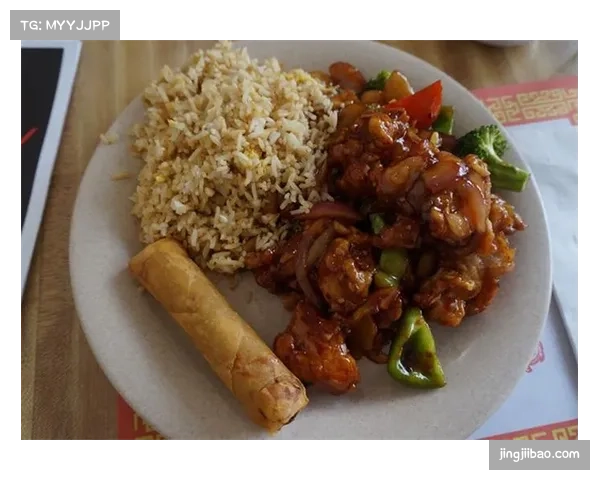林葳坦言尚未完全适应国外饮食每日几乎以中餐为主要选择 林葳坦言尚未完全适应国外饮食每日几乎以中餐为主要选择